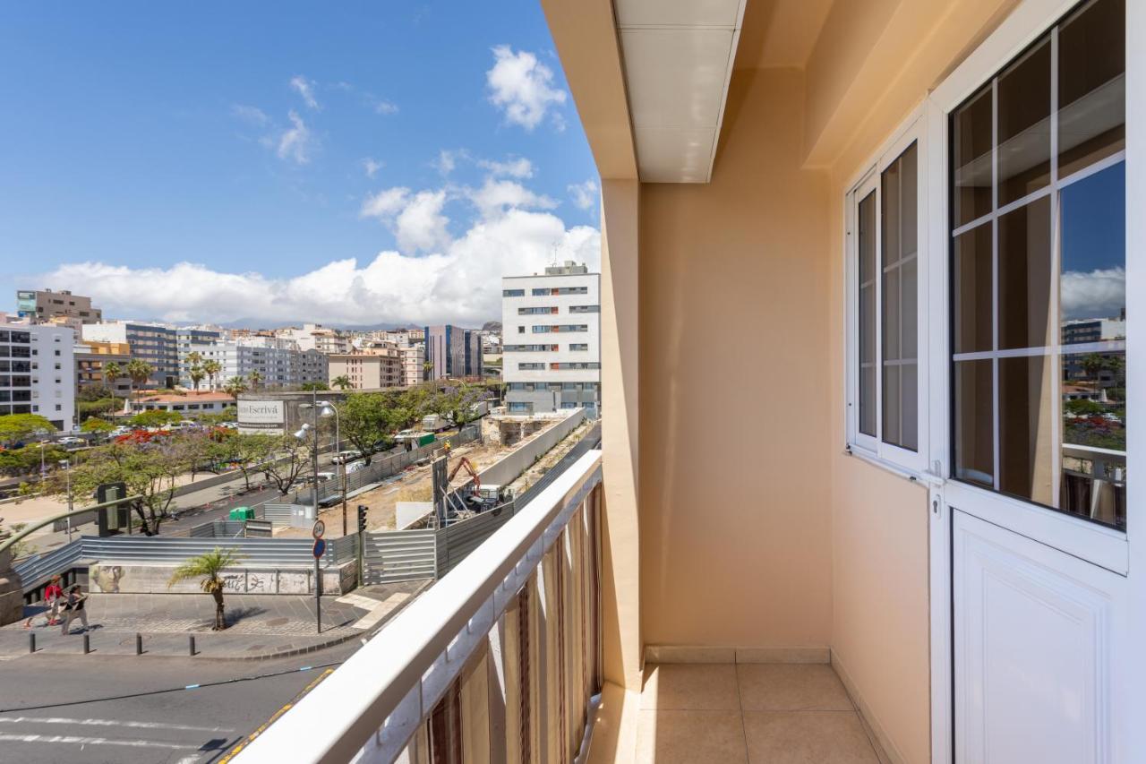 Home2Book Charming Santa Cruz Urban Center, Terrace Exterior foto