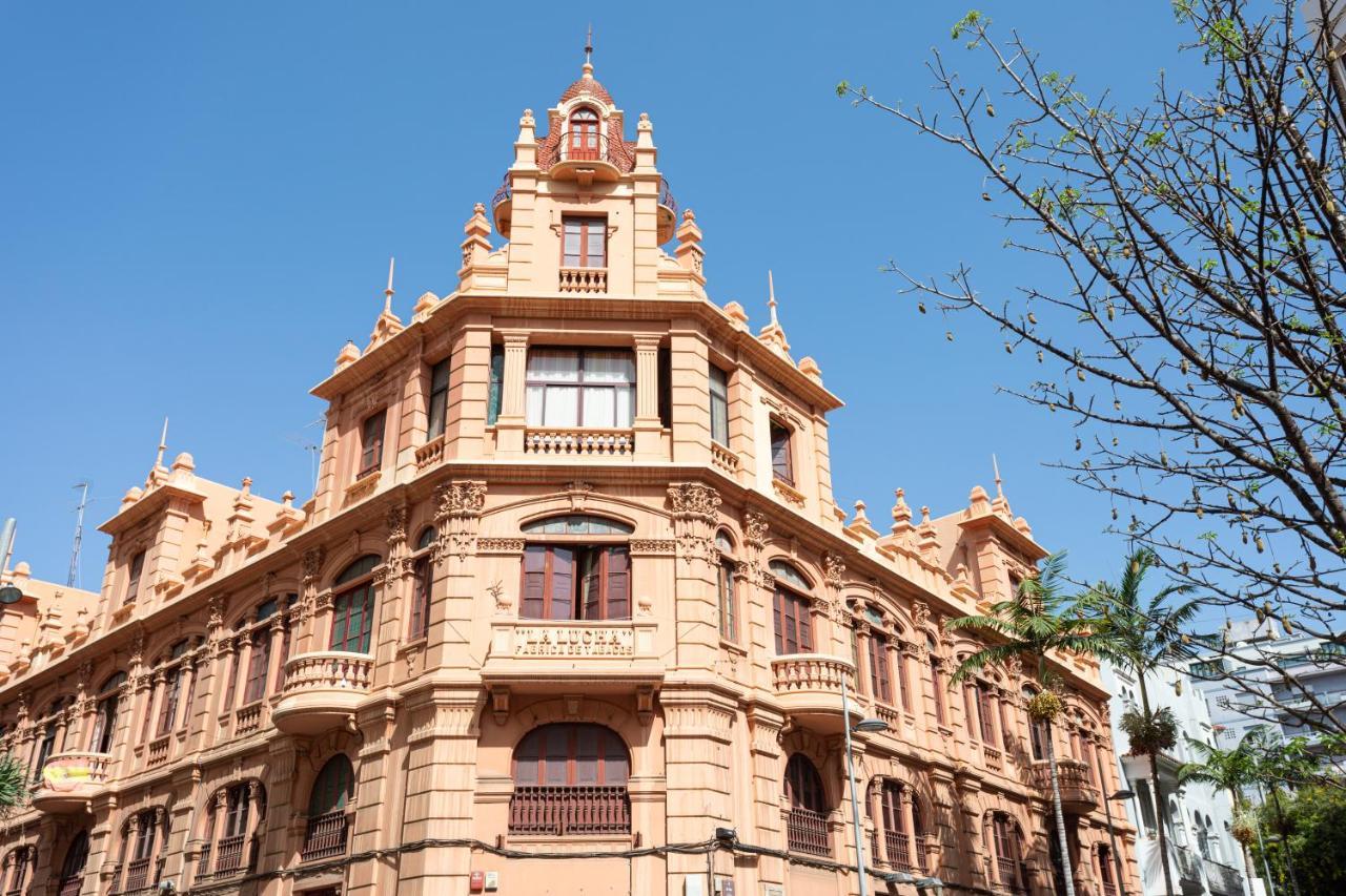 Home2Book Charming Santa Cruz Urban Center, Terrace Exterior foto